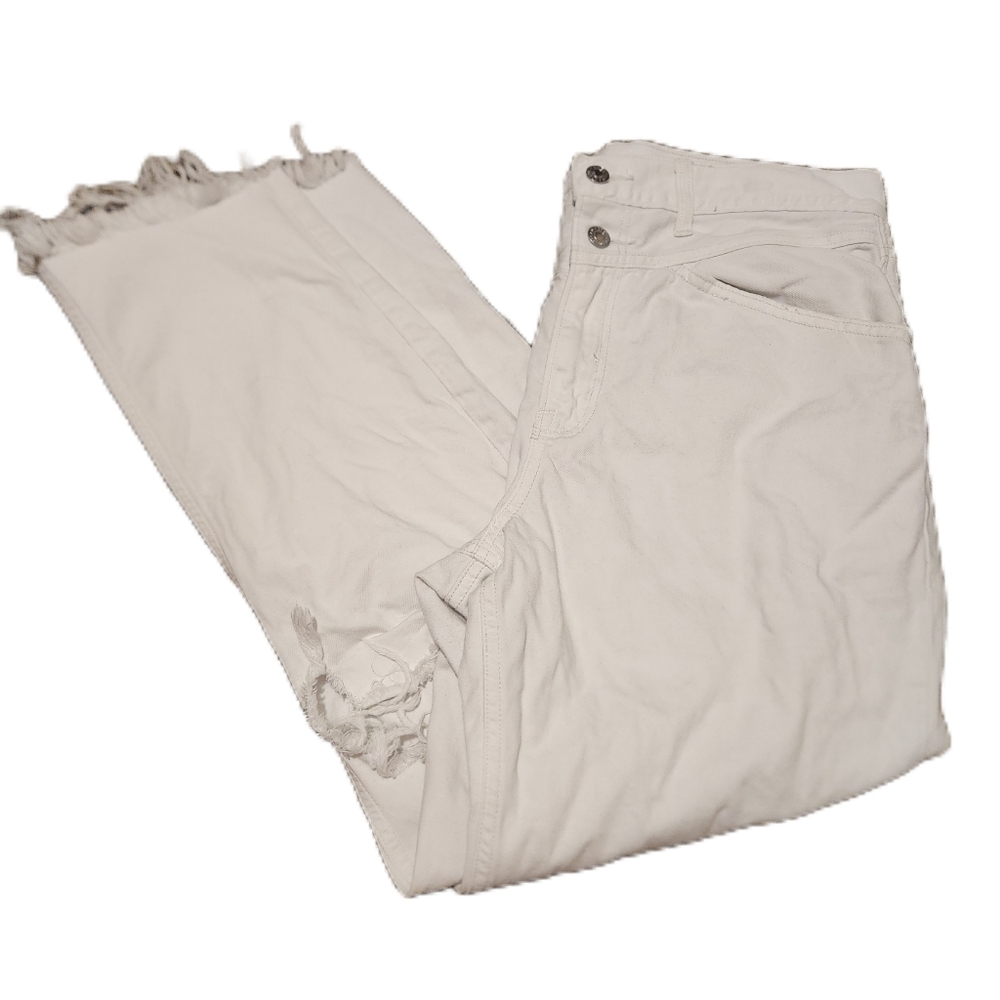 American Eagle Size 12 White Distressed Straight Jeans With Fringe Hem